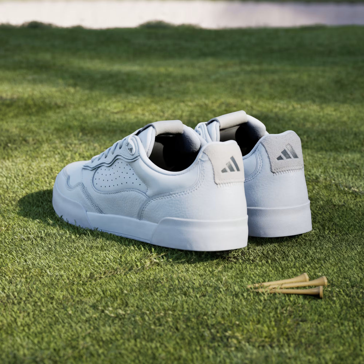 ZAPATO DE MUJER ADIDAS W RETROCROSS BLANCO / GRIS