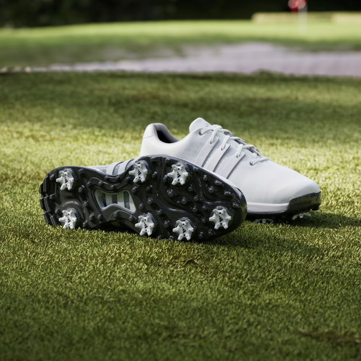 ZAPATO ADIDAS TOUR 360 BLANCO / GRIS